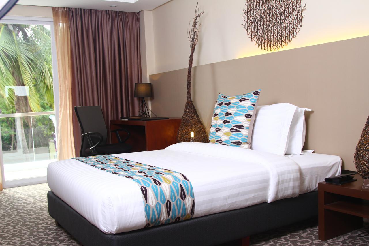 The Oriental Hotel Bataan ماريفيليس المظهر الخارجي الصورة